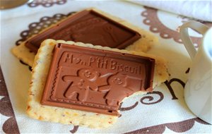 Galletas De Almendra Y Naranja Con Chocolate (a Lo Petit Écolier)
