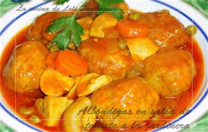 Albóndigas En Salsa De Tomate