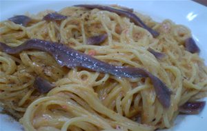 Espaguetis Con Crema De Pimientos Asados Y Anchoas - Hoy Para Berta
