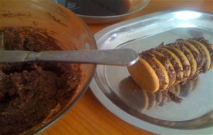 Brazo De Galletas De Chocolate Y Café
