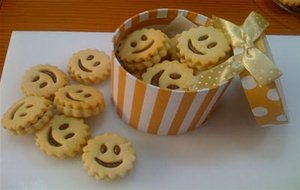 Galletas " Carita Feliz"  Rellenas De Nutella
