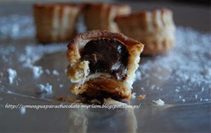 Mini Volavan De Hojaldre Relleno De Coulant De Chocolate
