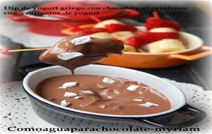 Dip De Yogurt Griego Con Chocolate Al Cointreau Con Crujientes De Yogurt.
