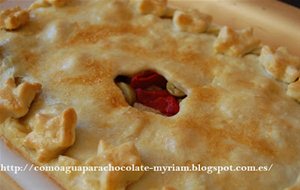 Empanada De Atún, Pimientos Y Olivas
