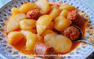 Patatas Guisadas Con Chorizo.
