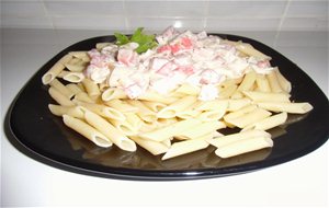 Macarrones Con Palitos De Cangrejo
