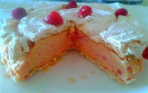 Merengue De Cardamomo Con Sorbete De Mango
