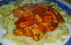 Nidos De Fettuccine Con Emperador
