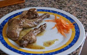 Muslitos De Conejo Con Salsa De Miel Y Tomillo
