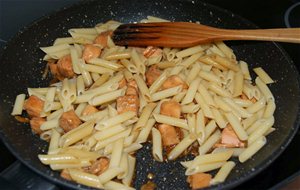 Macarrones Con Salmón A La Soja
