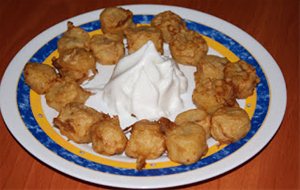 Bocaditos De Plátano En Tempura Dulce
