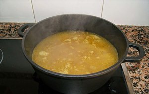 Sopa De Lentejas Con Naranja
