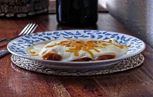 Canelones De Carne Con Crema De Coliflor