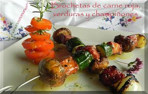 Brocheta De Champiñones Y Verduras Con Carne Roja
