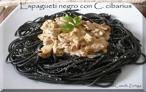Espagueti Negro Con Cantharellus Cibarius
