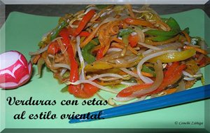 Verduras Con Setas Al Estilo Oriental
