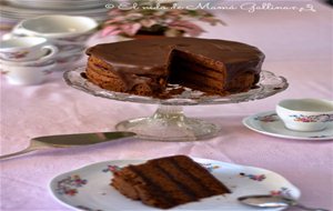 Pastel De Chocolate Y Jalea De Vino Tinto
