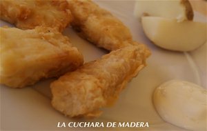 Bacalao Rebozado Con Papas Y Lactonesa
