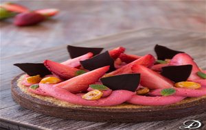 Tarta De Fresas, Chocolate Blanco Y Frangipane De Avellanas
