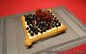 Hojaldre De Moras Con Mousselina De Amaretto
