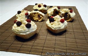 Muffins De Moras Con Buttercream De Vainilla
