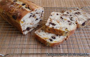 Pan De Chocolate,  Kumquats Y Almendras
