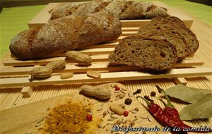 Pan De Espelta Con Curry Y Cacahuetes
