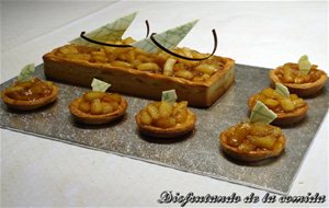 Tarta Y Tartaletas Con Quiche De Nuez Moscada Y Manzanas Salteadas En Caramelo
