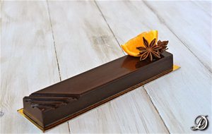 Turrón De Chocolate Con Sablée Bretón Y Gelatina De Mandarina Y Anís Estrellado
