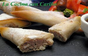 Paquetitos De Pasta Brick Rellenos De Carne Con Almendra Y Pasas
