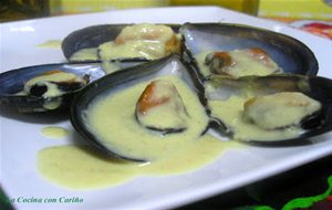 Cena Para Dos: Mejillones Con Salsa De Curry Y Productos De La Huerta
