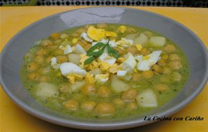 Garbanzos Con Chocos En Salsa Verde
