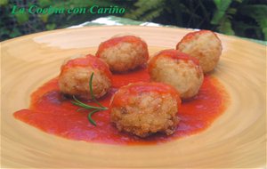 Delicias De Arroz Con Salmón Marinado Y Salsa De Tomate Agridulce
