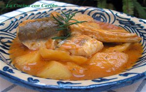 Pescadilla En Salsa De Ñoras Con Patatas
