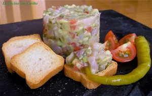 Cena Para Dos,  8º Entrega, Tartar De Jurel Y Aguacate, Delcias De Brie Con Mermelada De Tomate Y Cañaillas
