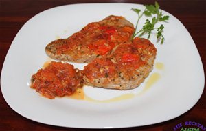 Atún Con Tomate Y Almendras.
