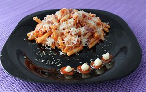 Macarrones Con Tomate Seco.
