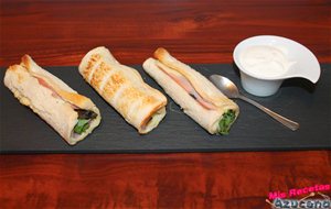 Rollitos De Jamón Y Brotes Tiernos.
