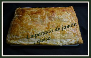 Empanada De Jamón Y Queso
