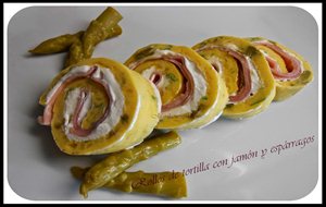 Rollos De Tortilla Con Jamón Y Espárragos
