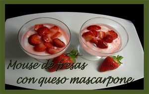 Mouse De Fresas Con Queso Mascarpone
