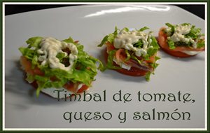 Timbal De Tomate,queso Y Salmón Ahumado
