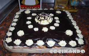 Tarta De Vainilla Y Chocolate

