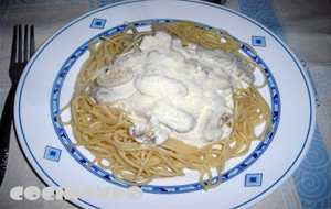 Espaguetis Con Champiñones A La Nata
