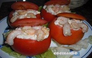 Tomates Rellenos De Ensaladilla
