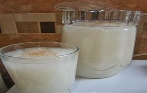 Agua De Horchata De Arroz
