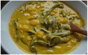 Rajas Con Queso Cheddar 
