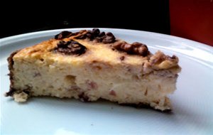 Pastel De Coliflor Y Queso Con Nueces
