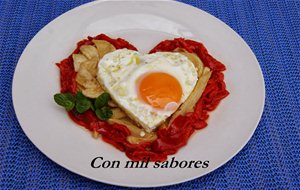 Papas Fritas Con Huevo De San Valentin
