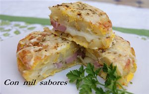 Tortilla De Patatas Con Jamón Y Queso
